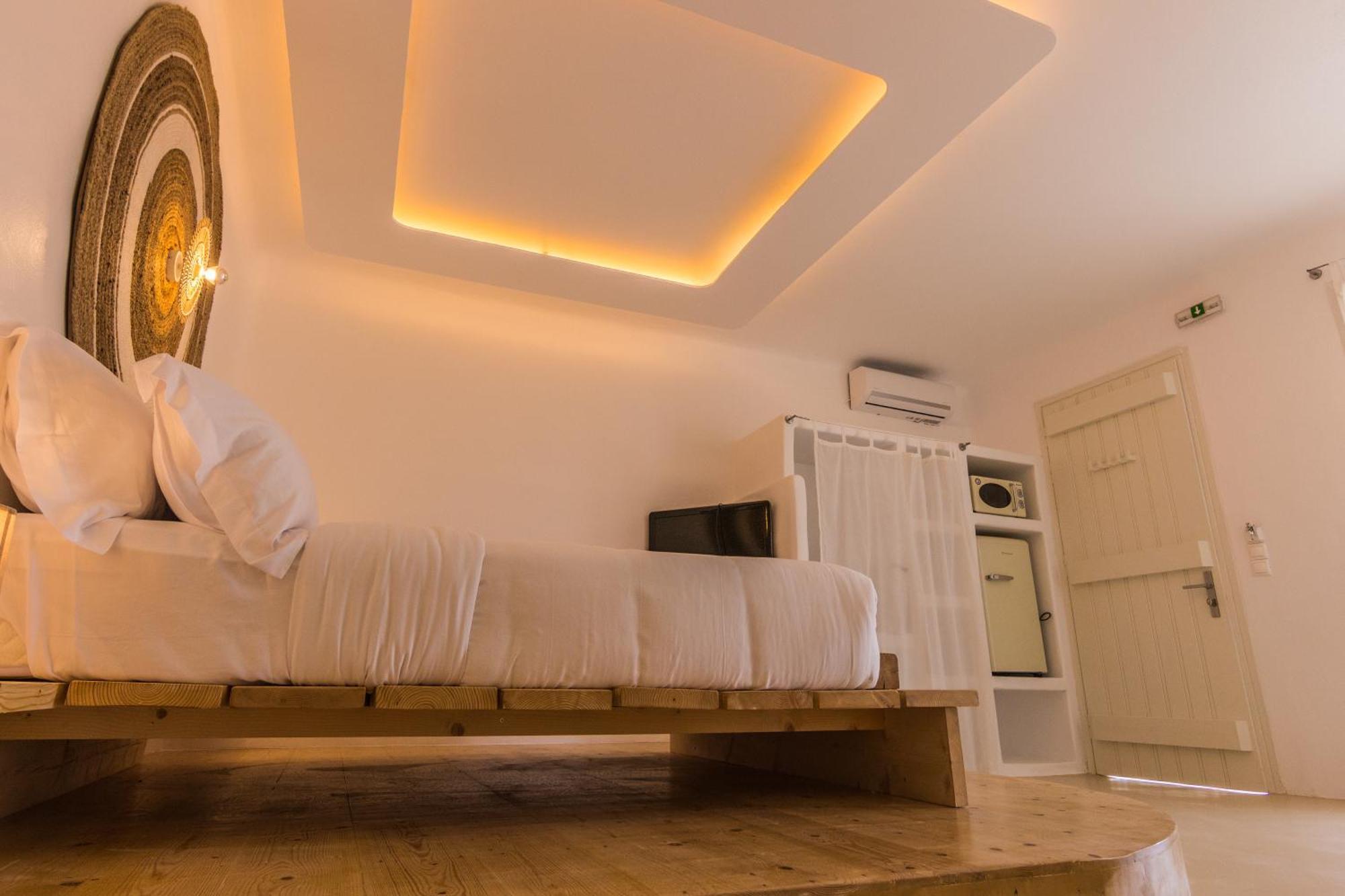 Salt Suites Milos 폴로니아 외부 사진